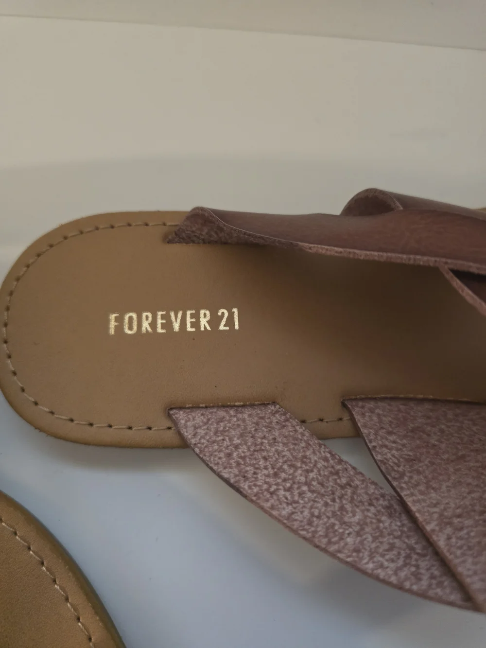 Forever 21 Brown Faux-Leather Strap Toe-Loop Sandals - Picture 2 of 2